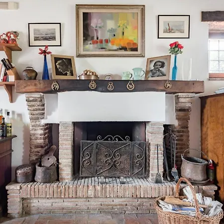 Enchanting 600-year-old Farmhouse In * Амелиа